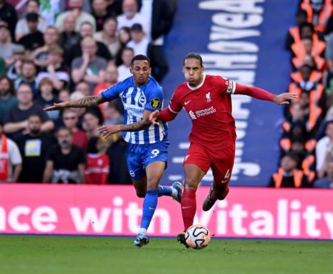 Van Dijk tự trách bản thân sau trận hòa Brighton 